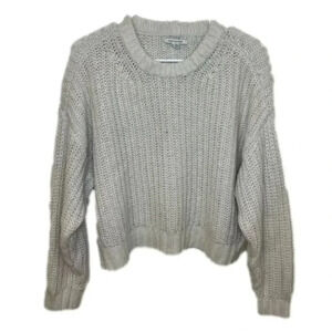 American Eagle Beige Sweater